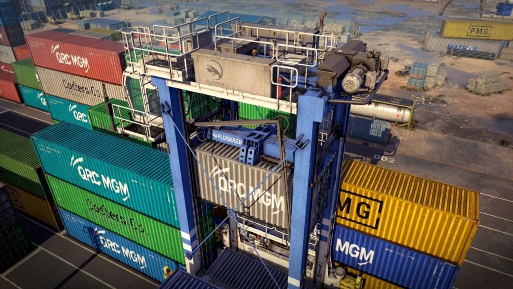 Straddle carrier transportando contenedores en Docked - simulación realista de logística portuaria