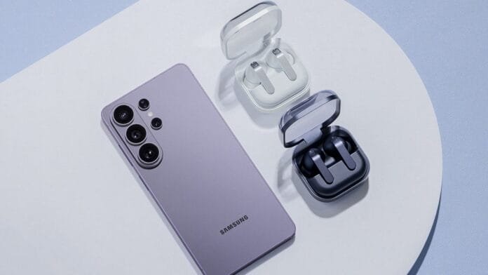 Samsung Galaxy S26 Ultra color violeta cobalto junto a Galaxy Buds4 en preventa Colombia 2026