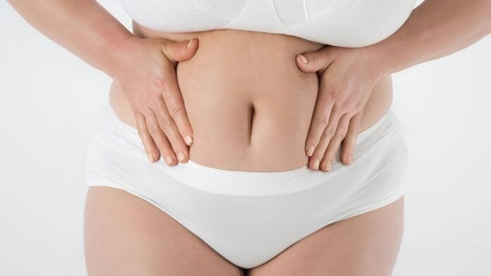 IA analiza musculatura abdominal para predecir riesgo de caídas en adultos