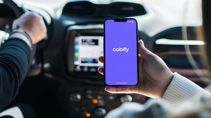 cabify-codigo-cabifyvota-elecciones-colombia-2026 Pantalla de la app de Cabify mostrando la sección de códigos de descuento para ingresar CABIFYVOTA