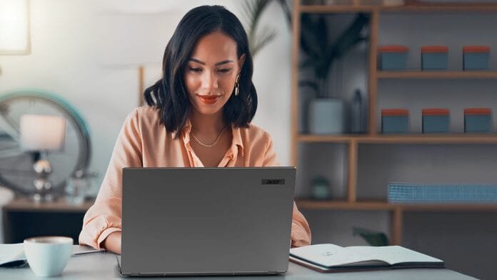 Laptops Acer con inteligencia artificial para regalar en el Día de la Madre en Colombia
