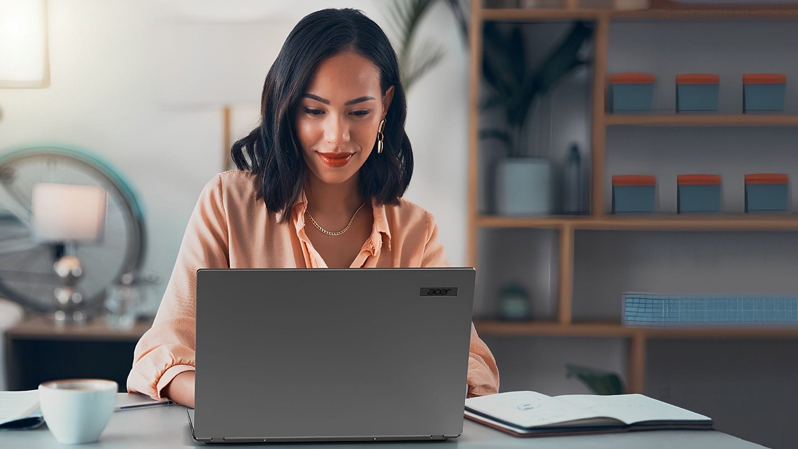Laptops Acer con inteligencia artificial para regalar en el Día de la Madre en Colombia