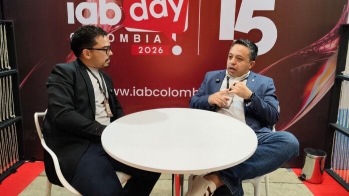 Luis Badillo CEO MCK Agency entrevista IAB Day 2026 Bogotá Colombia