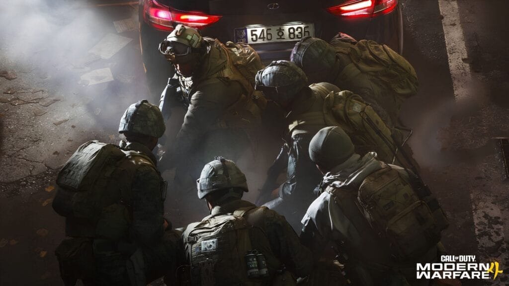 Escuadrón de soldados surcoreanos en Modern Warfare 4 en operación nocturna