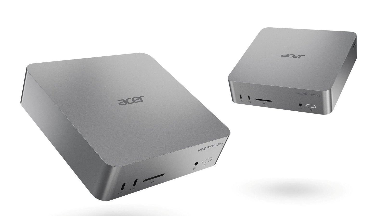Acer Veriton RA110 sobre escritorio junto a monitor curvo con Windows 11