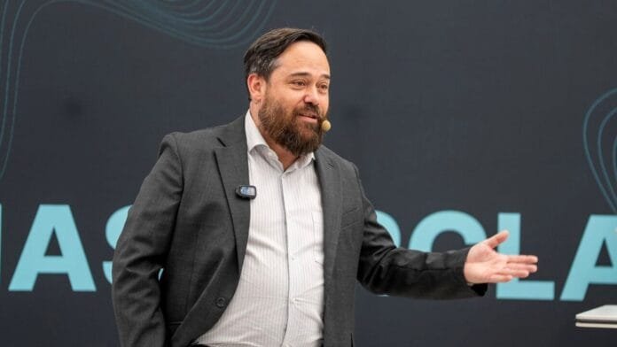 Presentación del estudio Colombia AI Pulse sobre adopción de IA en empresas colombianas