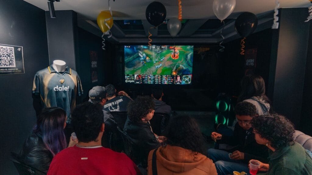 Watch party de FUEGO y dale! en la Gaming House antes del World Star Challengers