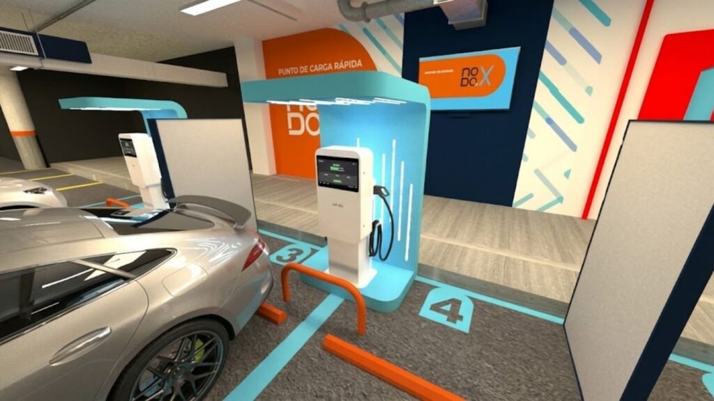 Cargador de 50 kW con conector CCS2 en la electrolinera Nodo X de Bogotá