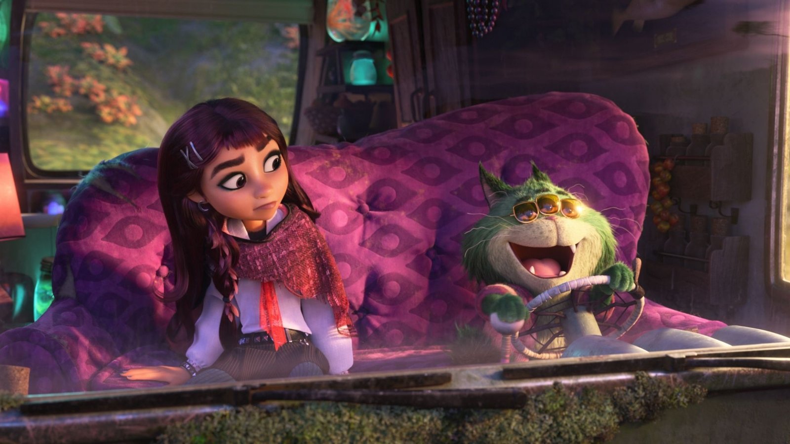 Hechizo: Bienvenidos a Hexe personajes: Billie y Beef Roger, con las voces de Hailee Steinfeld y Walton Goggins