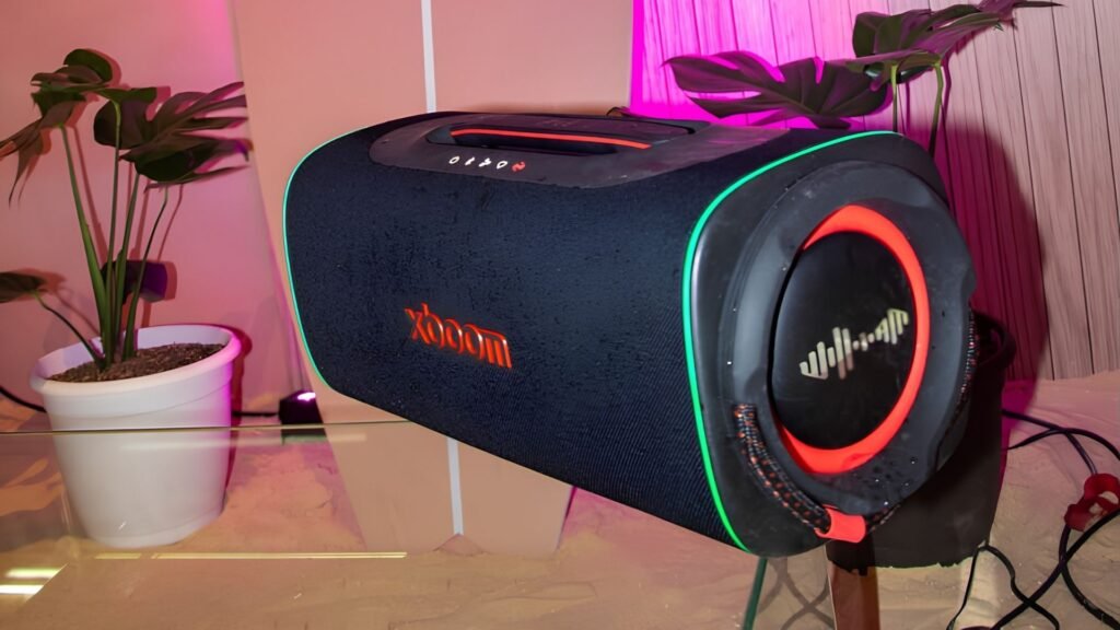 LG xboom con AI Karaoke en Colombia: cómo funciona el karaoke que quita la voz sin internet, modelos que lo traen y precios 1 Parlante LG xboom con iluminación para fiestas, parte de la nueva generación en Colombia
